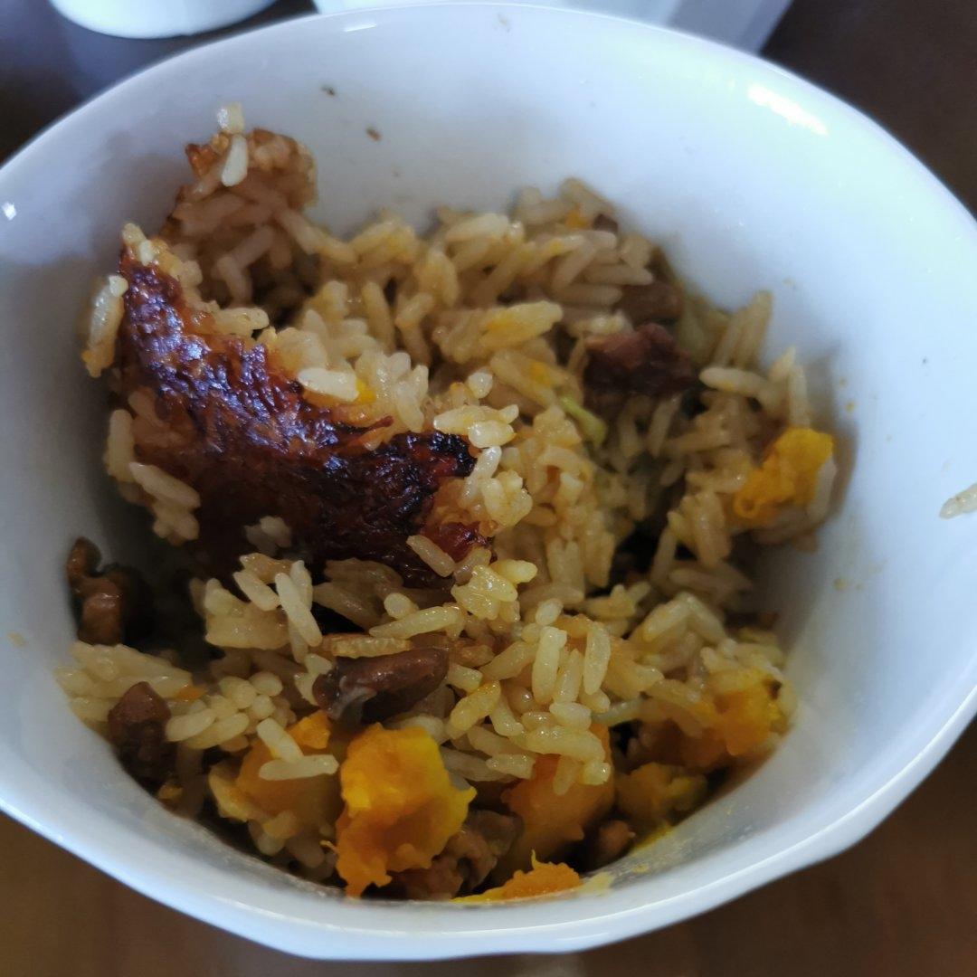鲜香软糯南瓜鸡腿焖饭