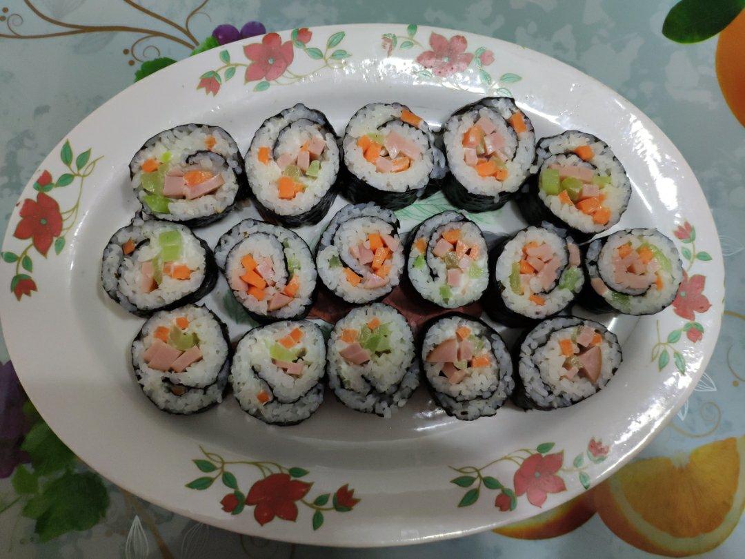 紫菜卷寿司