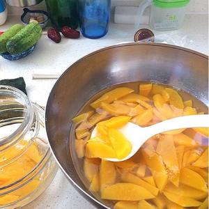 自制黄桃罐头（简单易学，超好吃）的做法 步骤3
