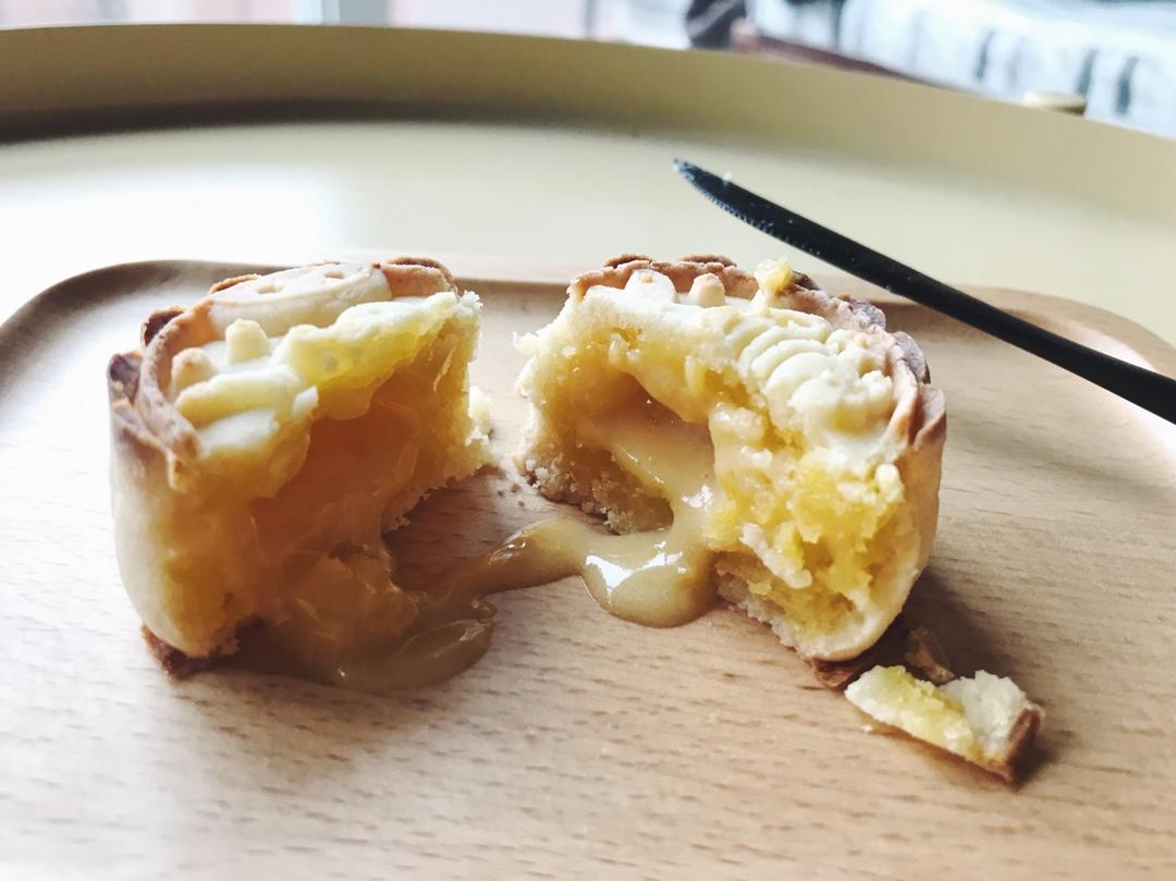 超详细图解版--流心奶黄月饼