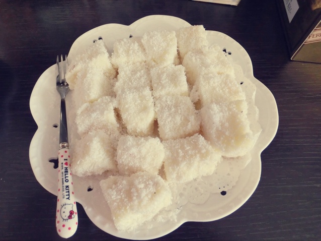 完胜85度C牛奶椰丝小方