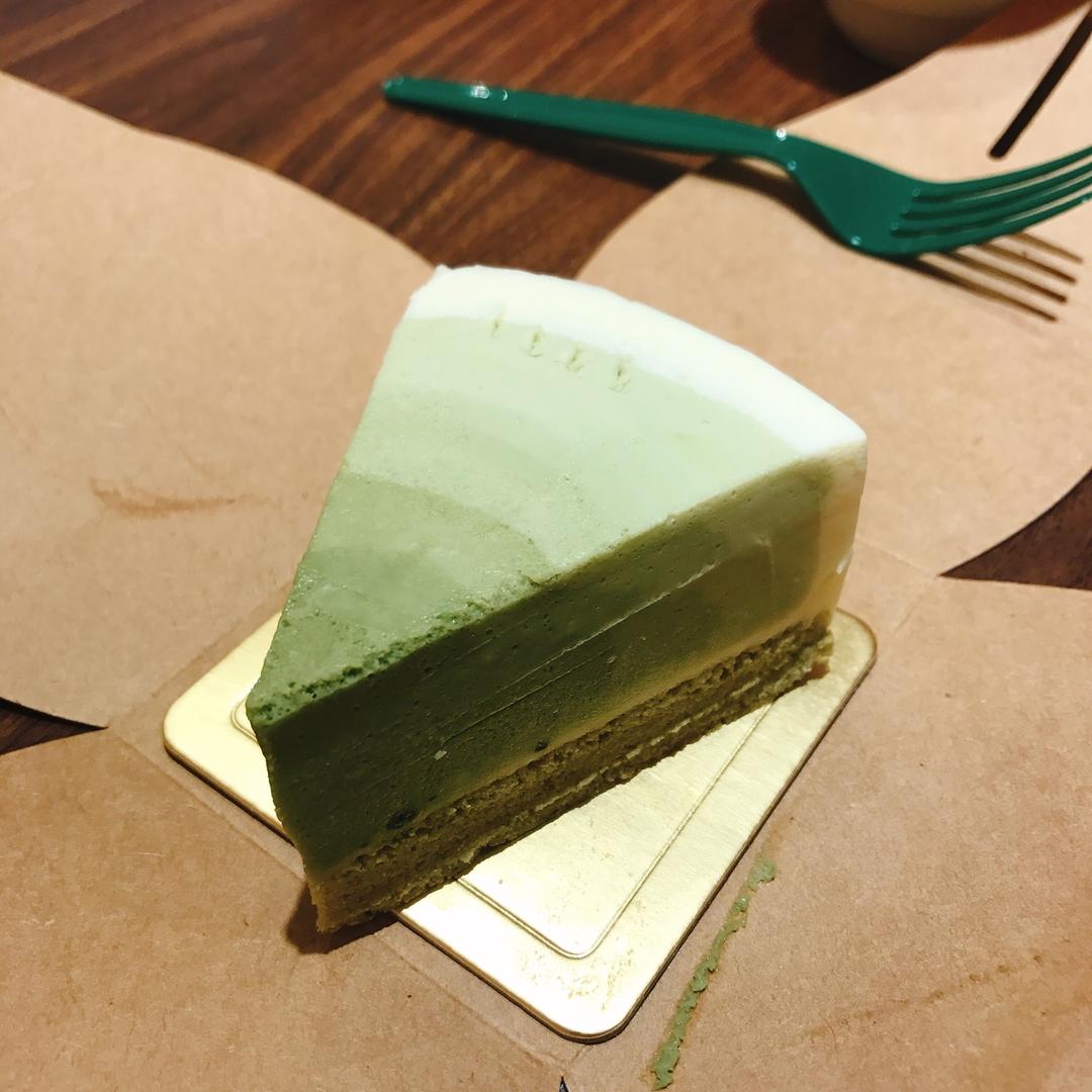 渐变抹茶慕斯蛋糕：我Amanda带着既美又作的抹茶甜点又来了！【曼食慢语】