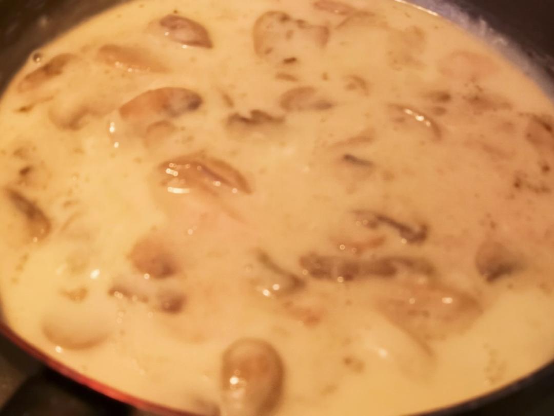 鸡胸虾仁蘑菇浓汤