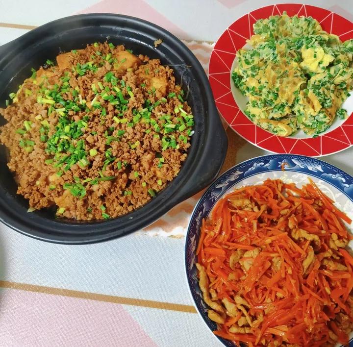 砂锅豆腐煲