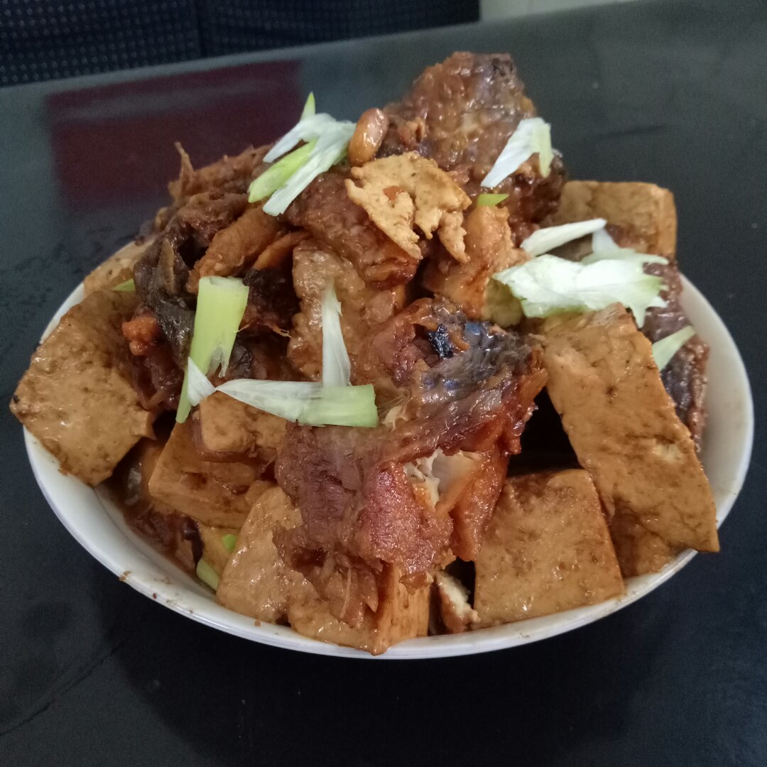 红烧鲤鱼
