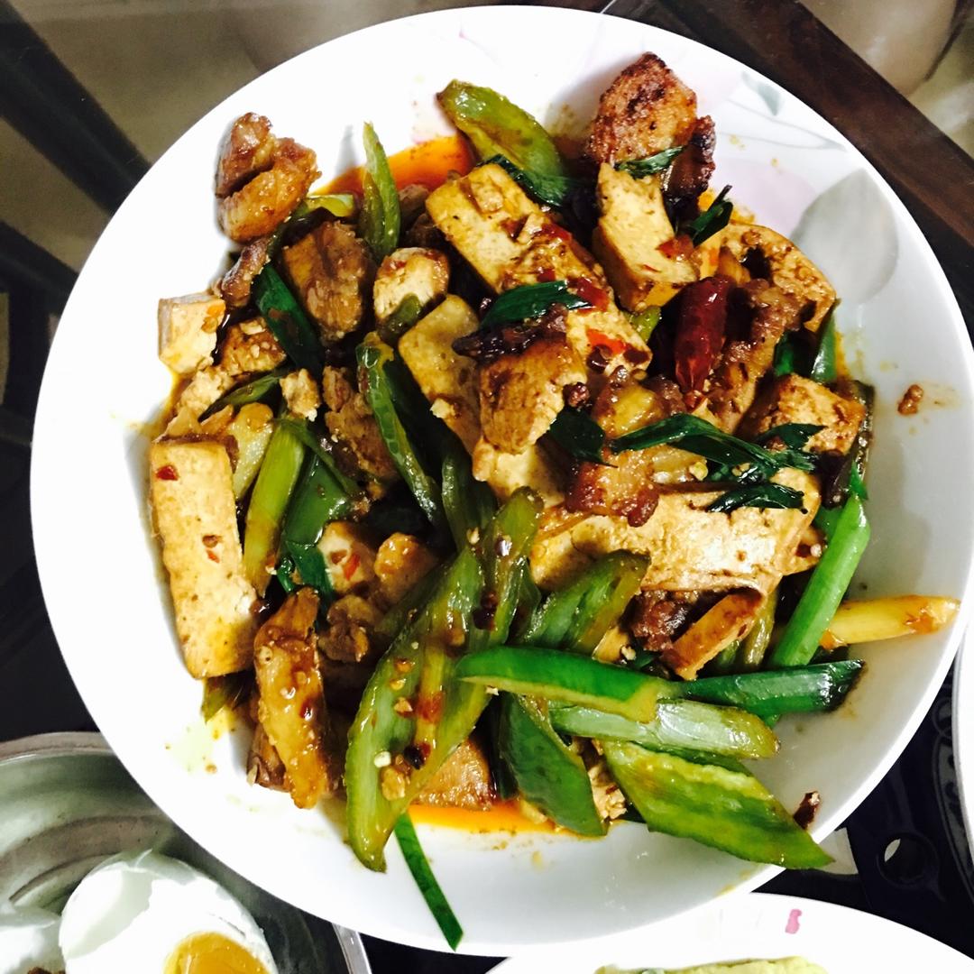 香干回锅肉
