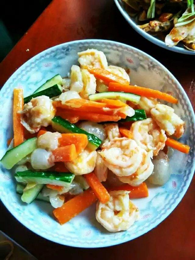 快手荔枝炒虾仁