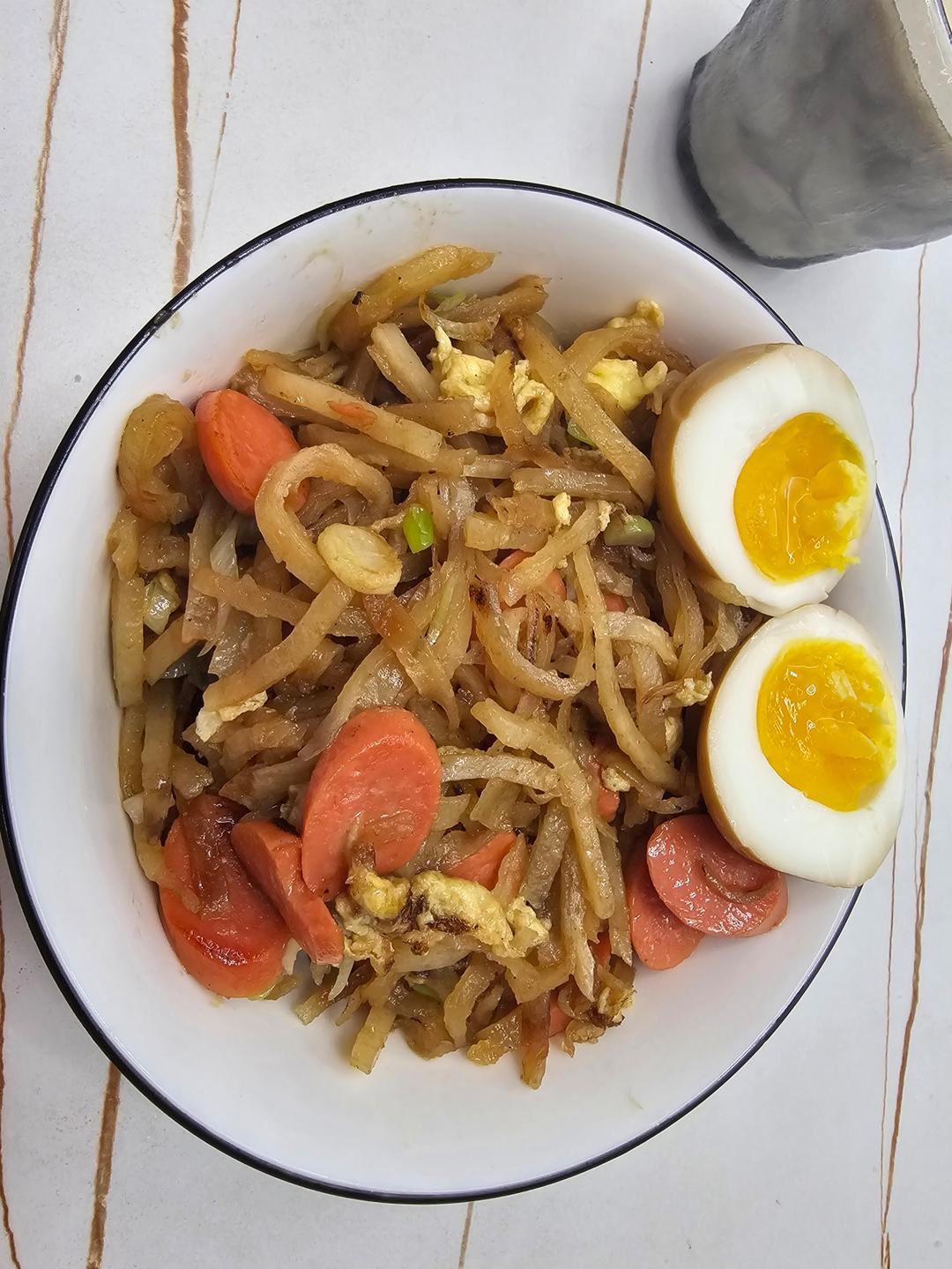 鸡蛋炒饼丝