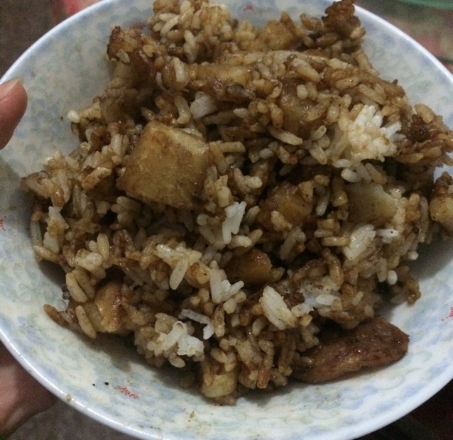 土豆鸡丁焖饭