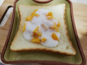 芒果酸奶口袋三明治的做法 步骤2