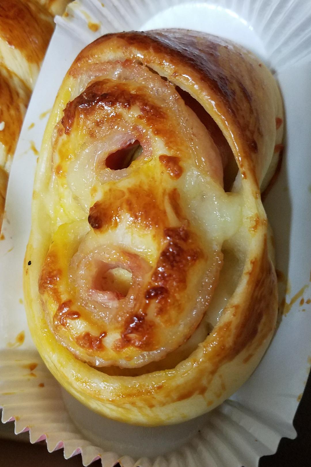 生如夏花-5做的培根芝士面包