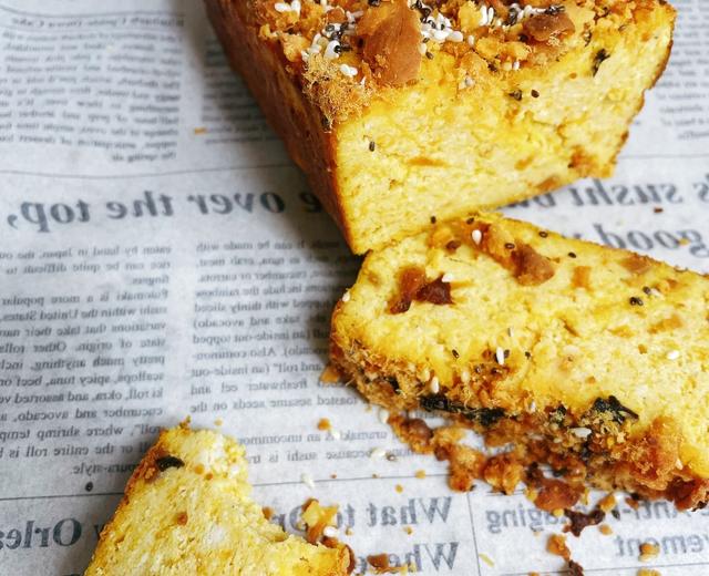 低碳水生酮—咸蛋黄肉松南瓜磅蛋糕(简单到不知道说什么好)的做法