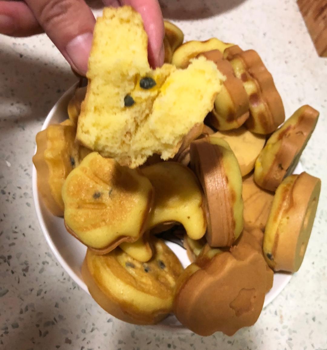 华夫饼机卡通小蛋糕