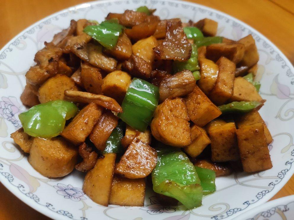 萝卜干炒五花肉豆干---饭遭殃