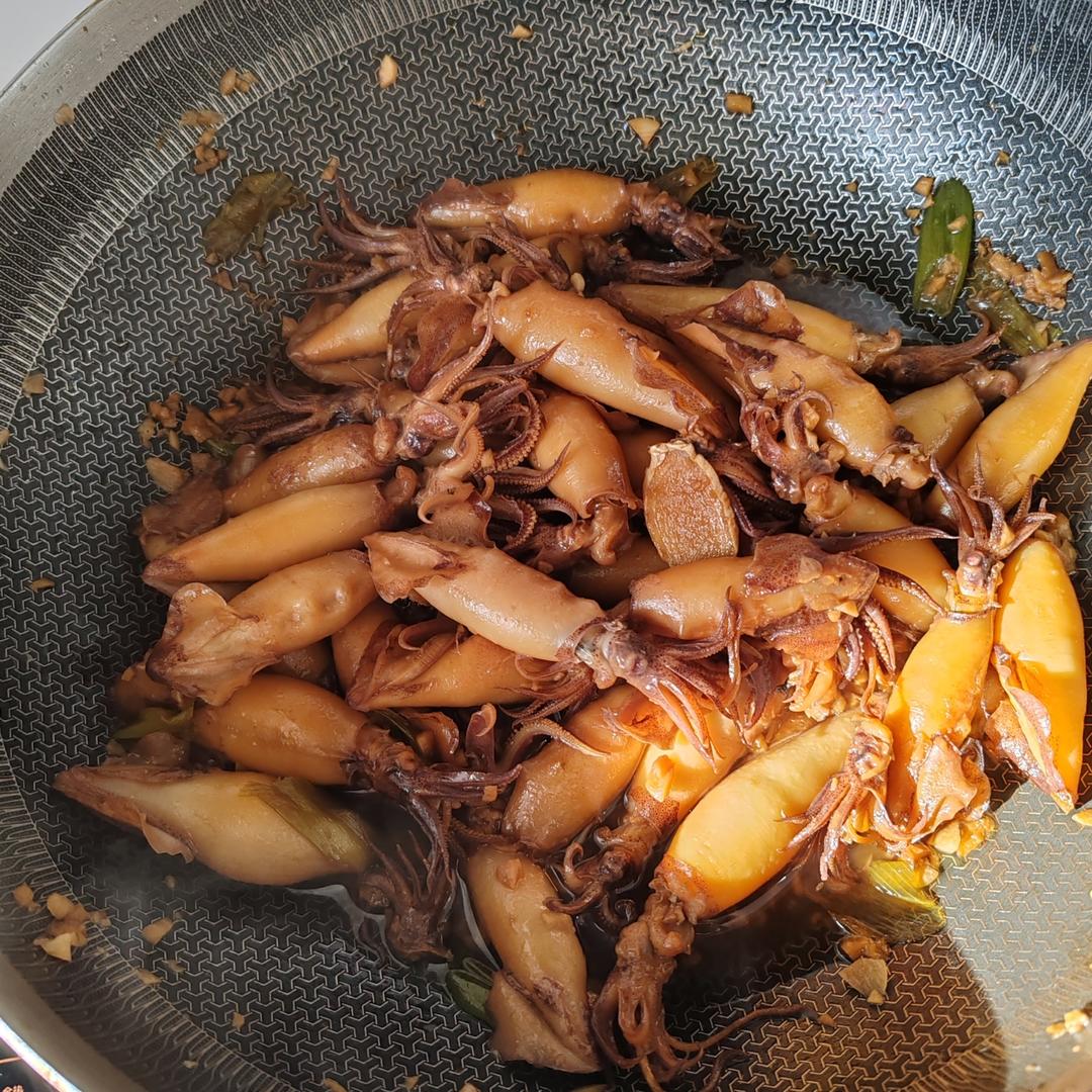 蒜烧籽乌（笔管鱼）
