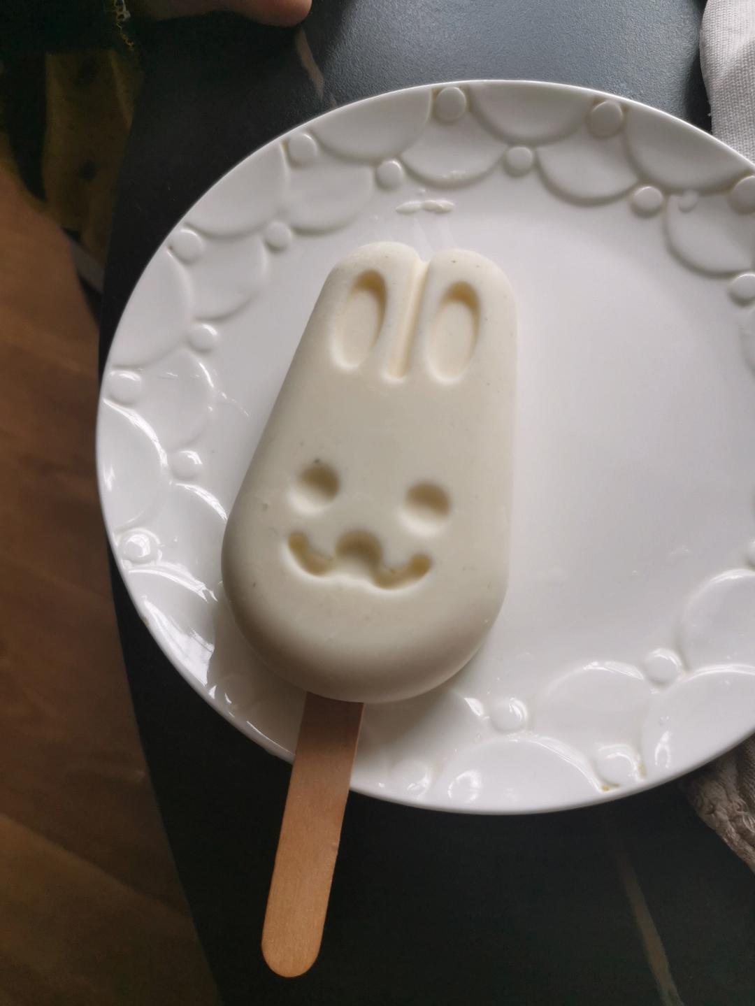 酸奶冰激凌（只需三步骤哦）