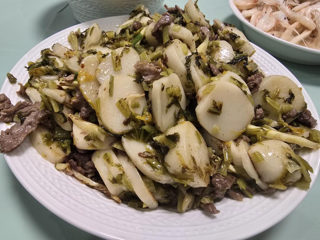 雪菜肉丝炒年糕