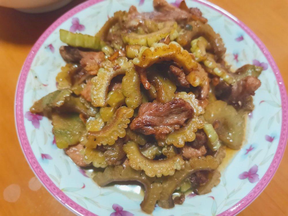 苦瓜炒肉