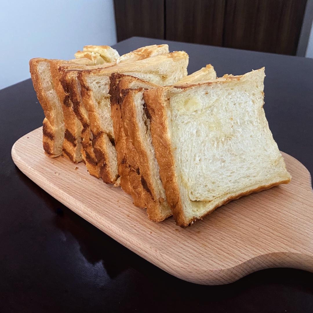 奶酥吐司（家庭版爸爸糖奶酥吐司）