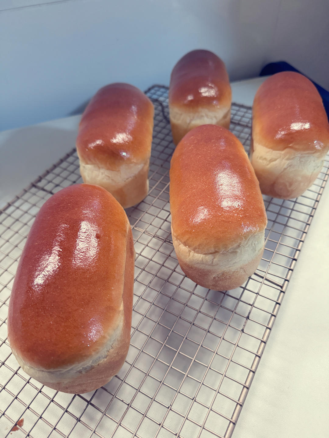 紫薯鲜奶手撕小吐司