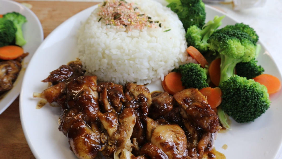 照烧鸡腿饭（附赠经典照烧汁）