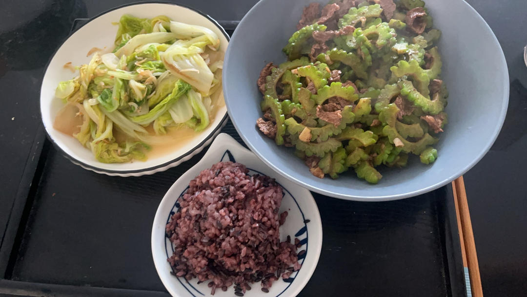 虾皮炒白菜，鲜的很啊