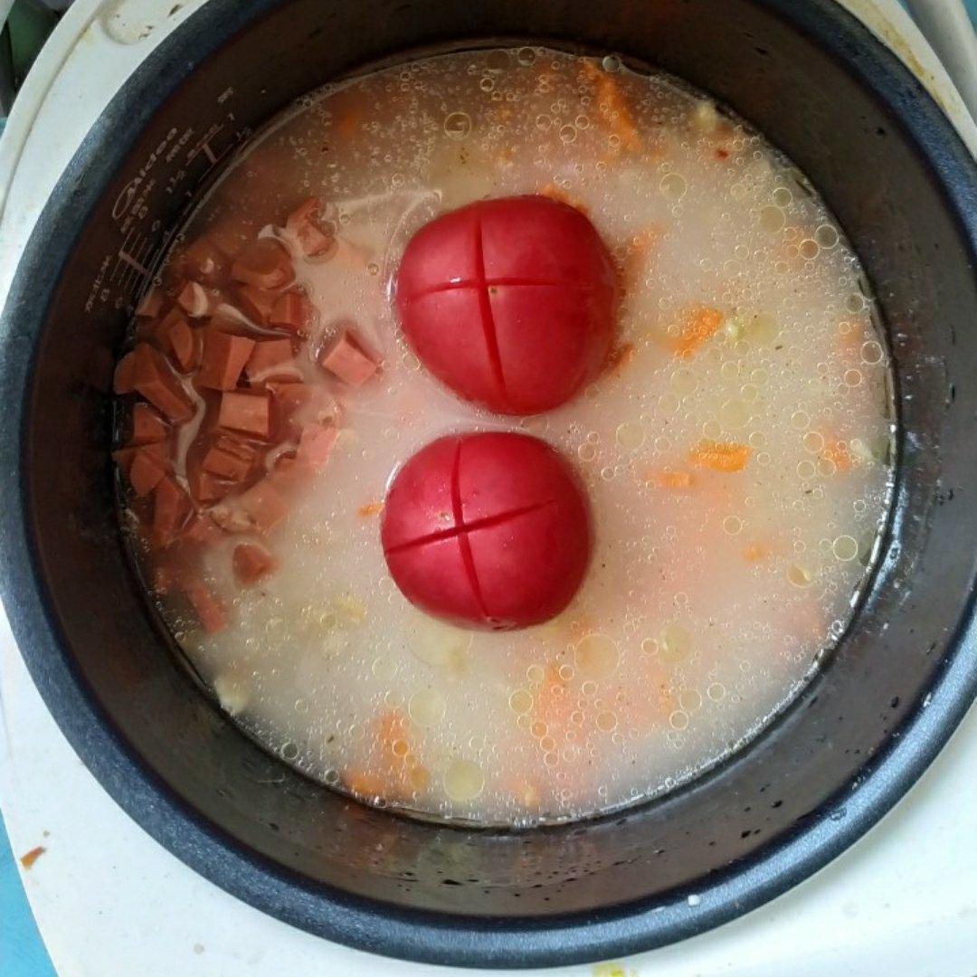 寝室简易电饭锅整个番茄饭（香肠版）