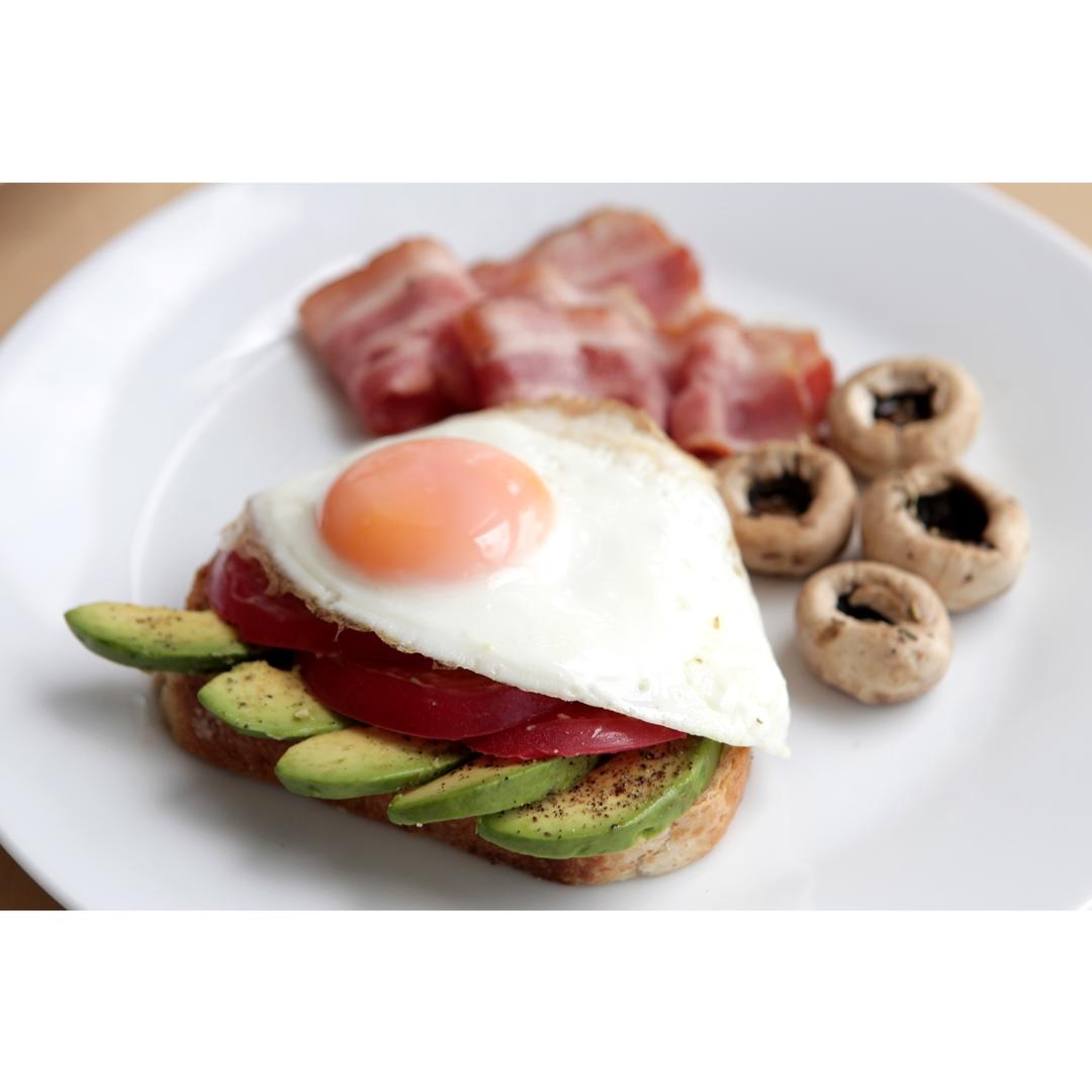 【太阳蛋 Sunny Side Up Egg】快手早午餐
