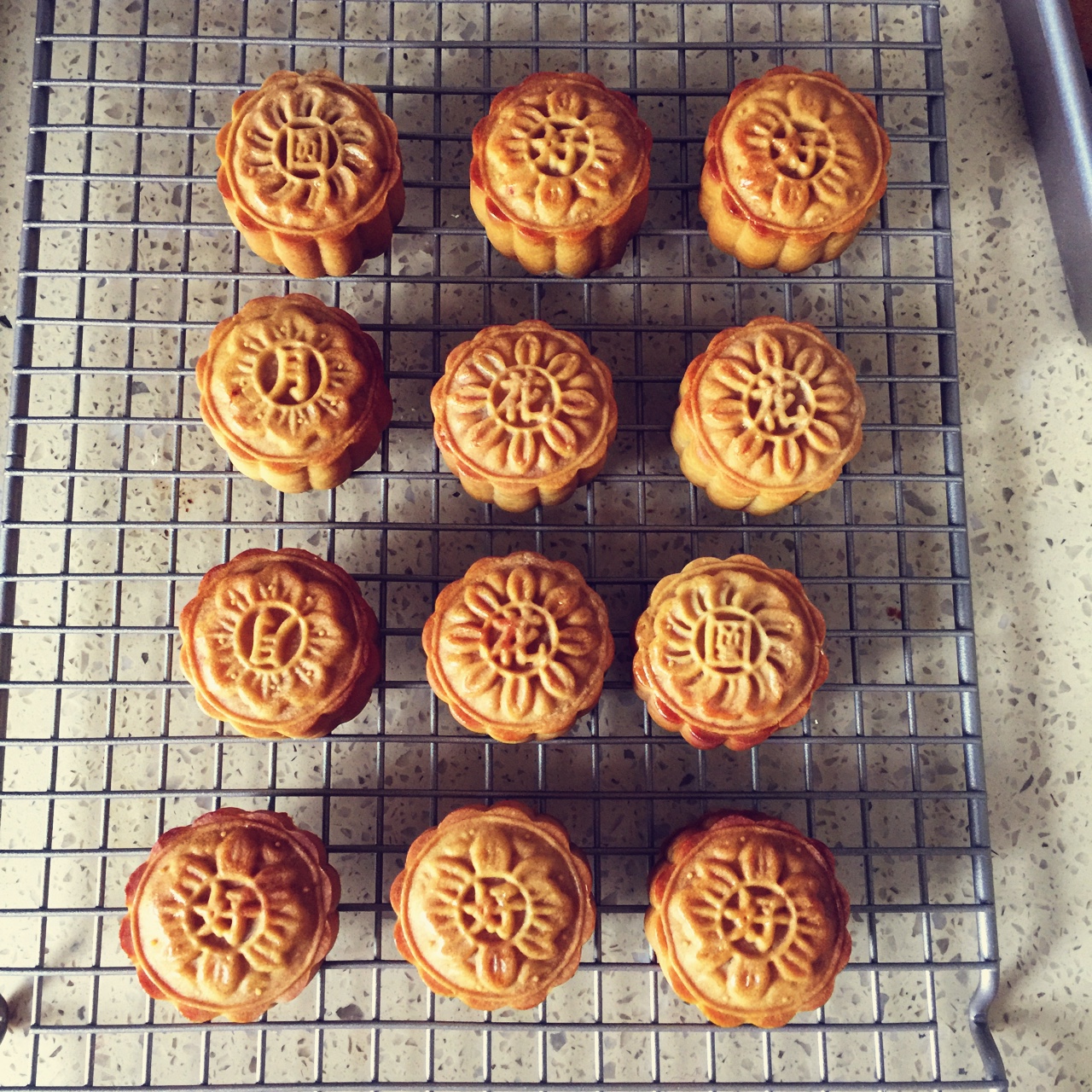 【曼食慢语】蛋黄莲蓉月饼