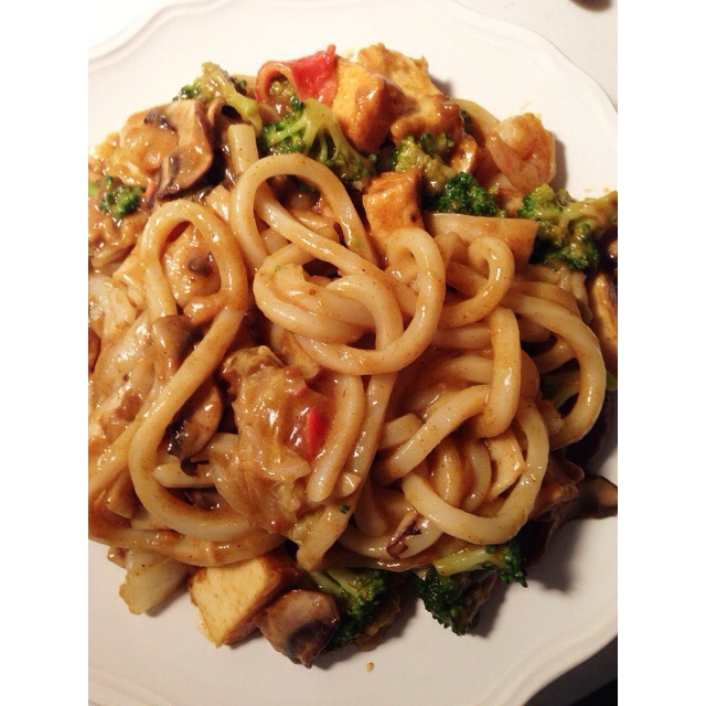 咖喱鱼丸乌冬面