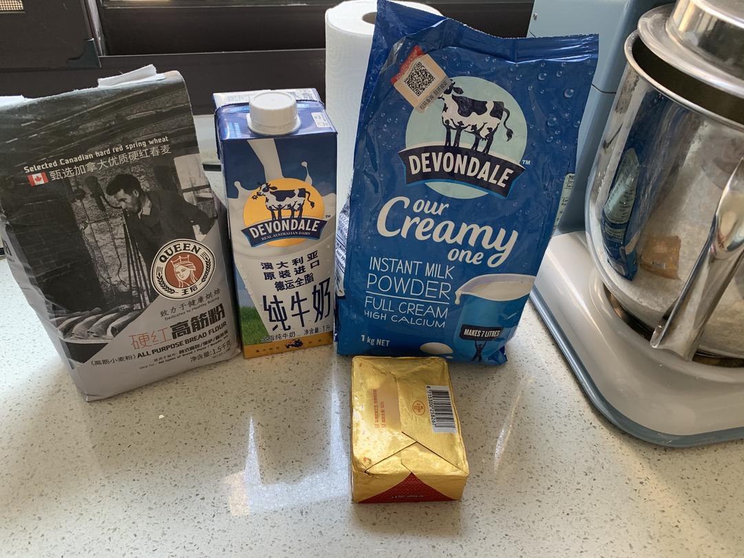 纯奶手撕吐司的做法 步骤1