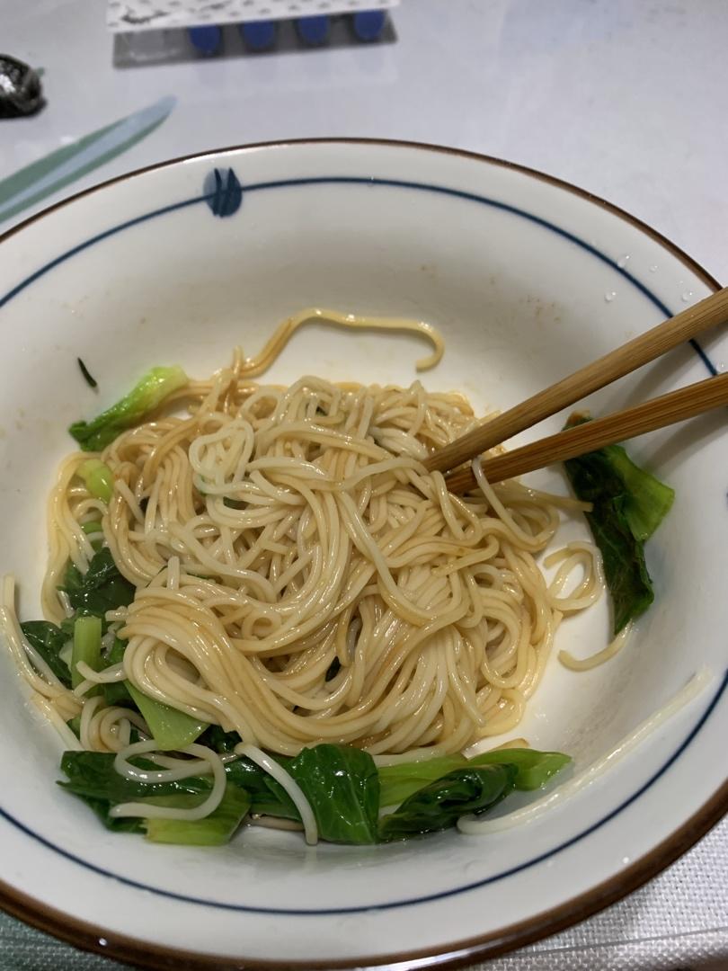 10分钟搞定的一碗葱油拌面