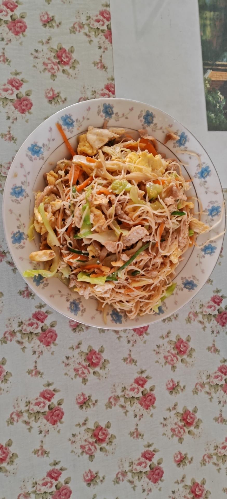 农家乐常见菜-东阳炒粉