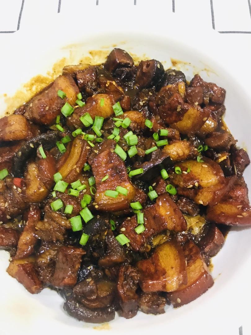 不用炒糖色的红烧肉