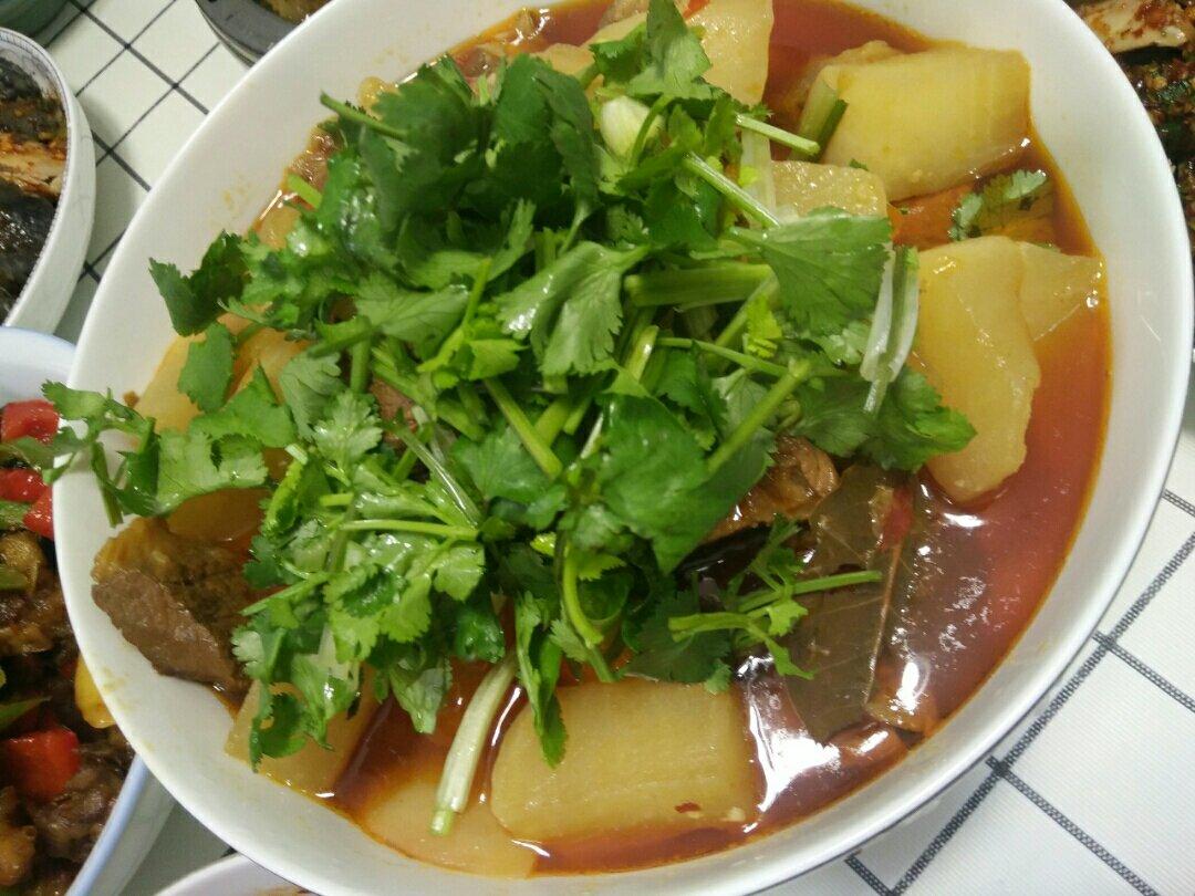 萝卜炖牛肉