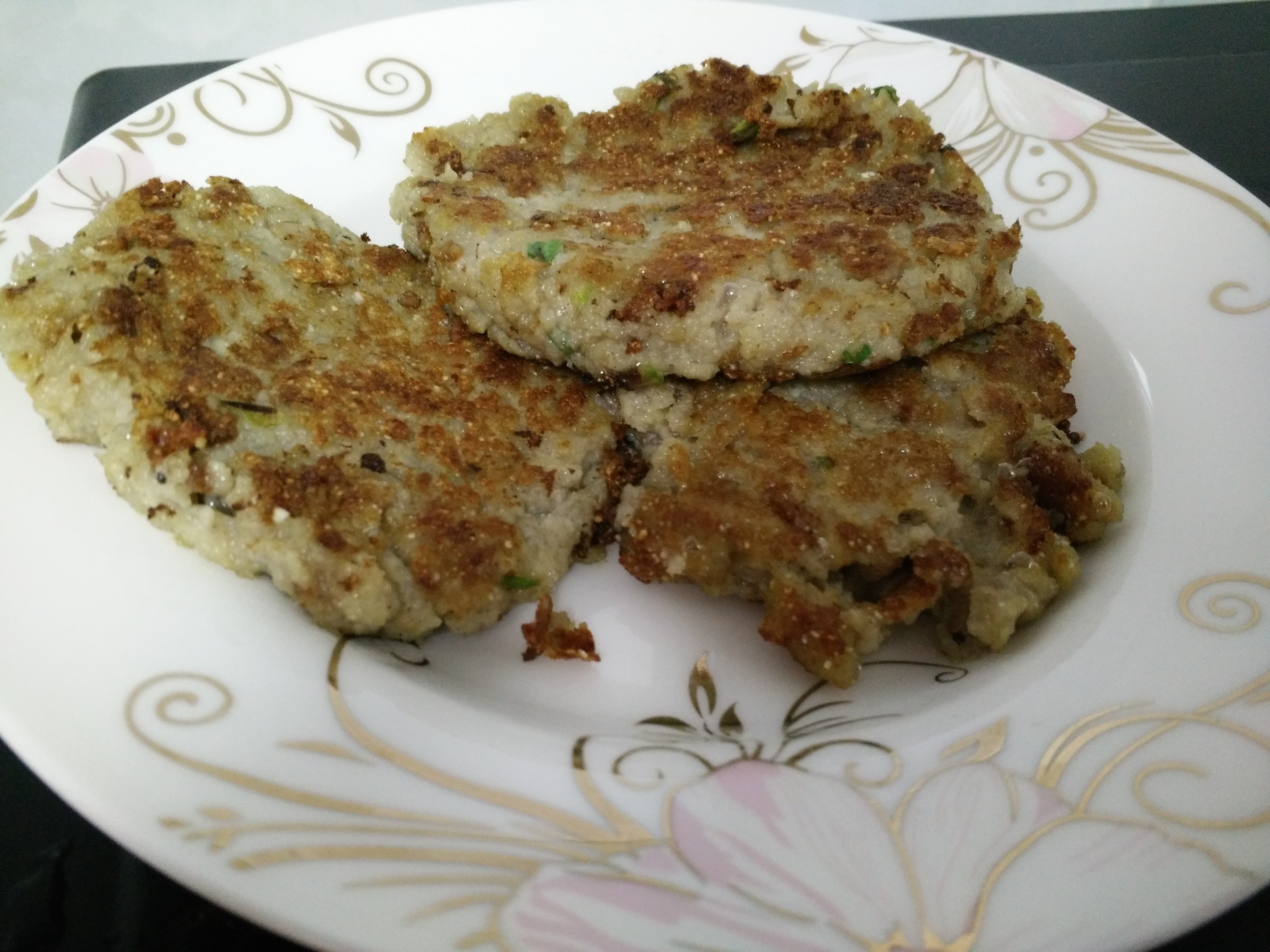 香煎莲藕肉饼