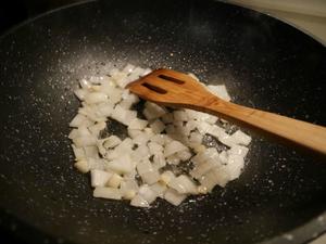 青菜蘑菇炒肉片的做法 步骤2