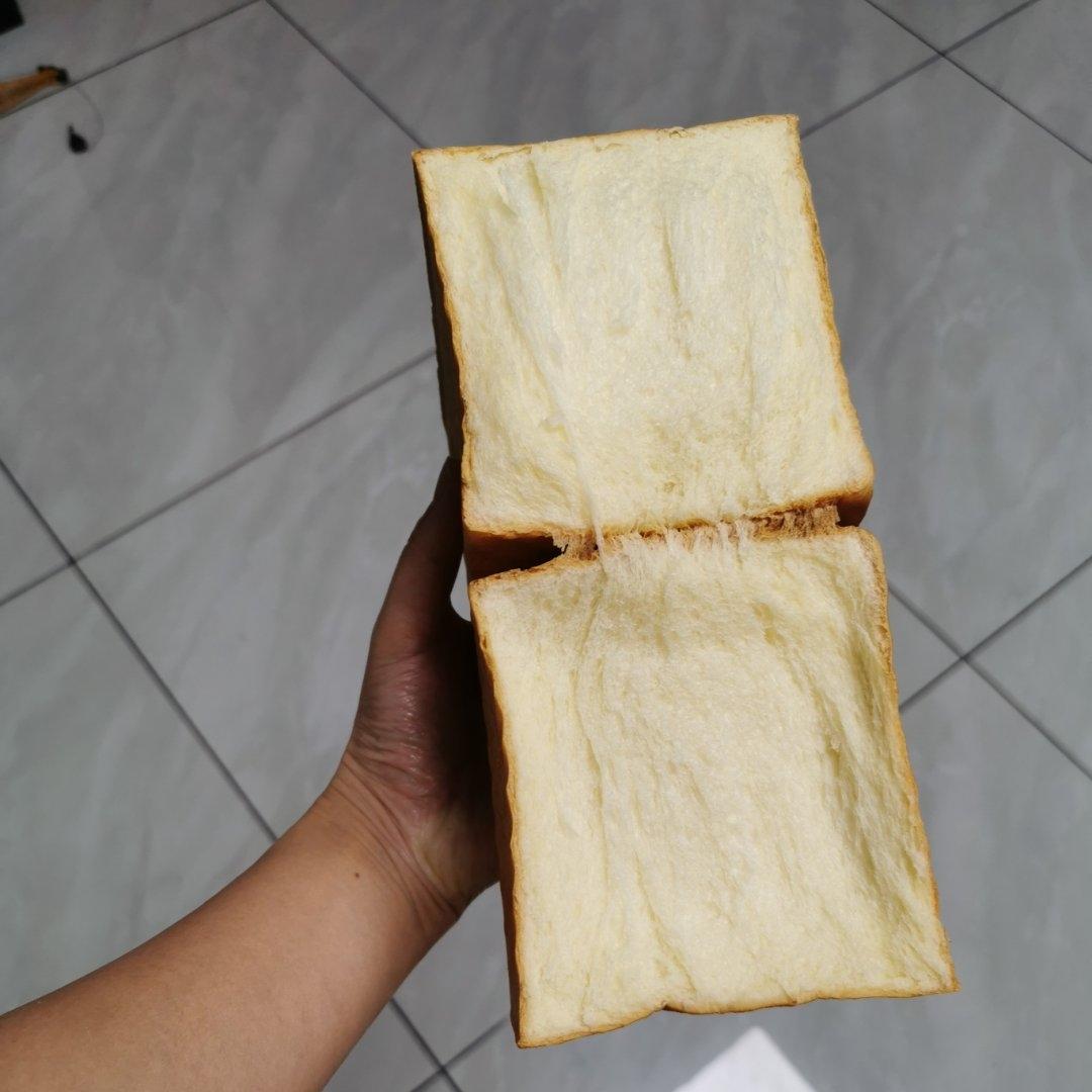 吐司，奶香手撕面包，超级香浓