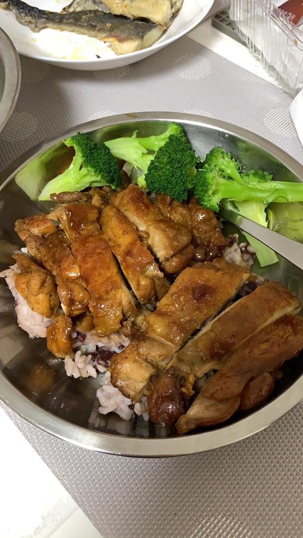 照烧鸡腿饭