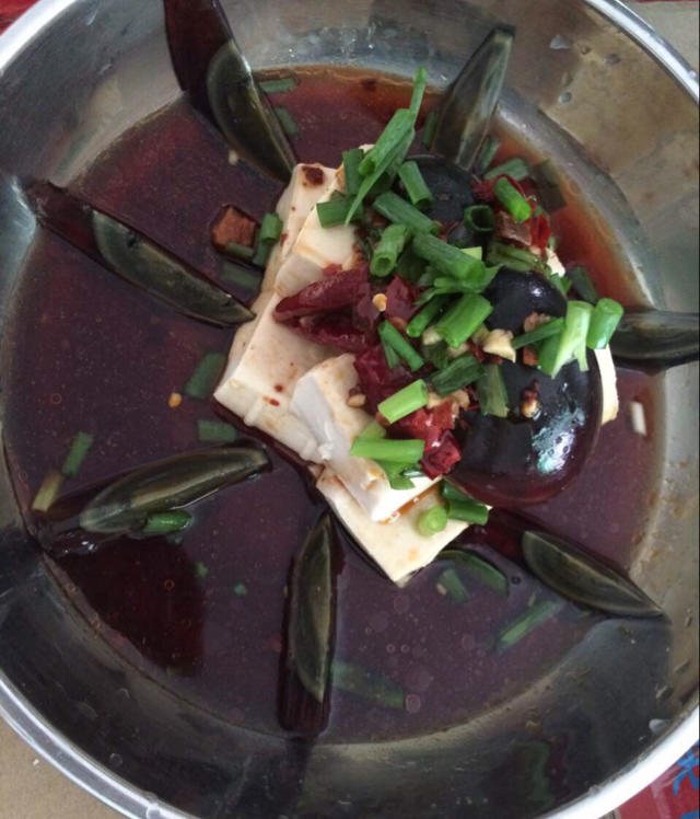 皮蛋豆腐