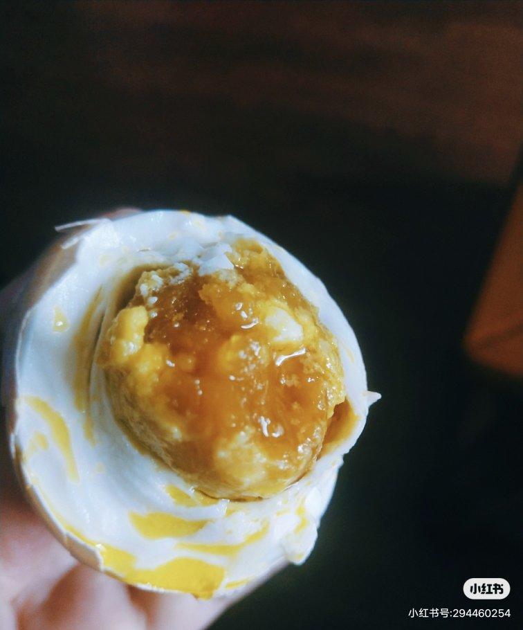 朴素的咸鸭蛋