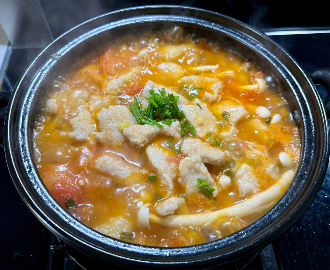 番茄滑肉煲｜酸爽开胃！肉片超级嫩滑