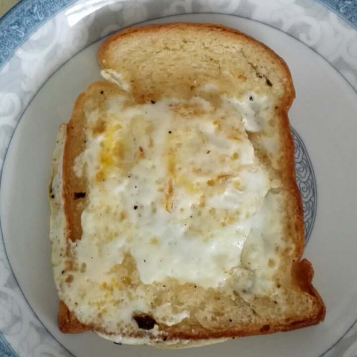 荷包蛋土司