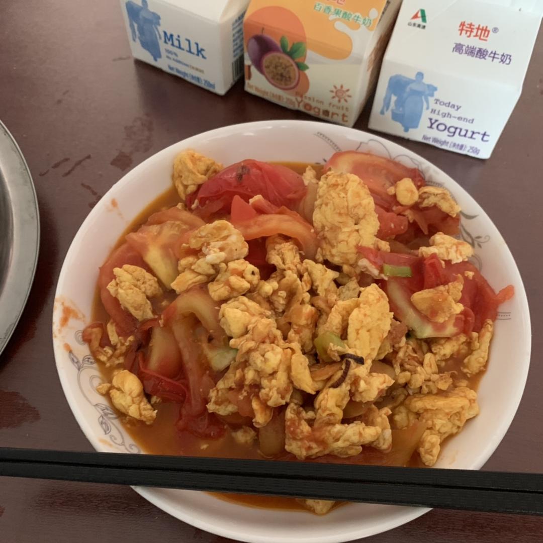 西红柿炒鸡蛋时，多加这一步，鸡蛋香嫩又入味