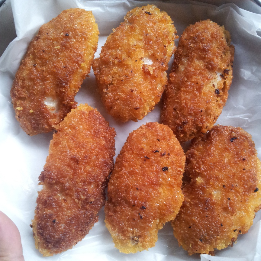 面包糠炸鸡翅