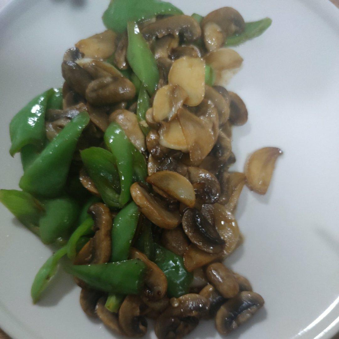 素炒鲜口蘑（白蘑菇），快手家常菜