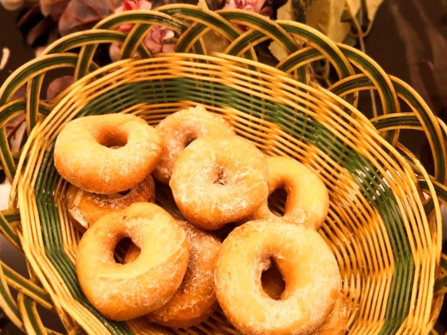 🍩超快手一小时低糖无需烤箱的甜甜圈（详细视频）