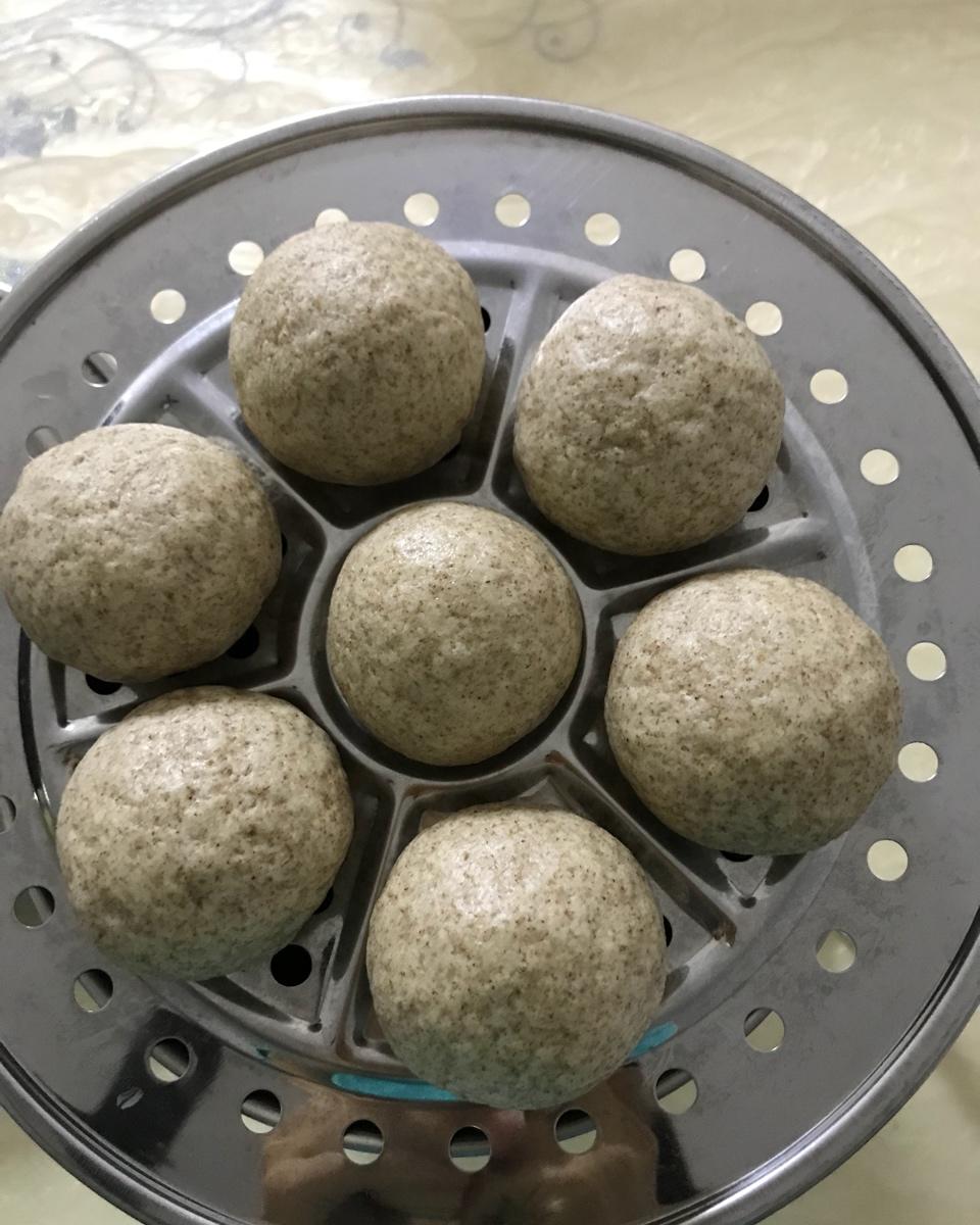 黑麦馒头