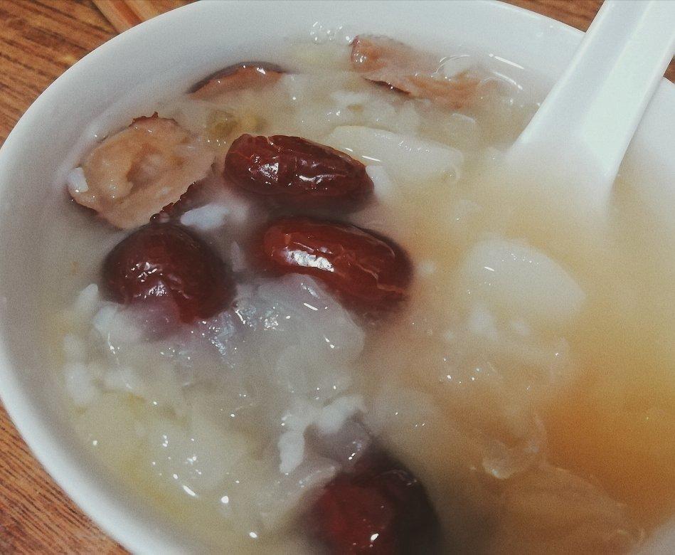 红枣银耳汤