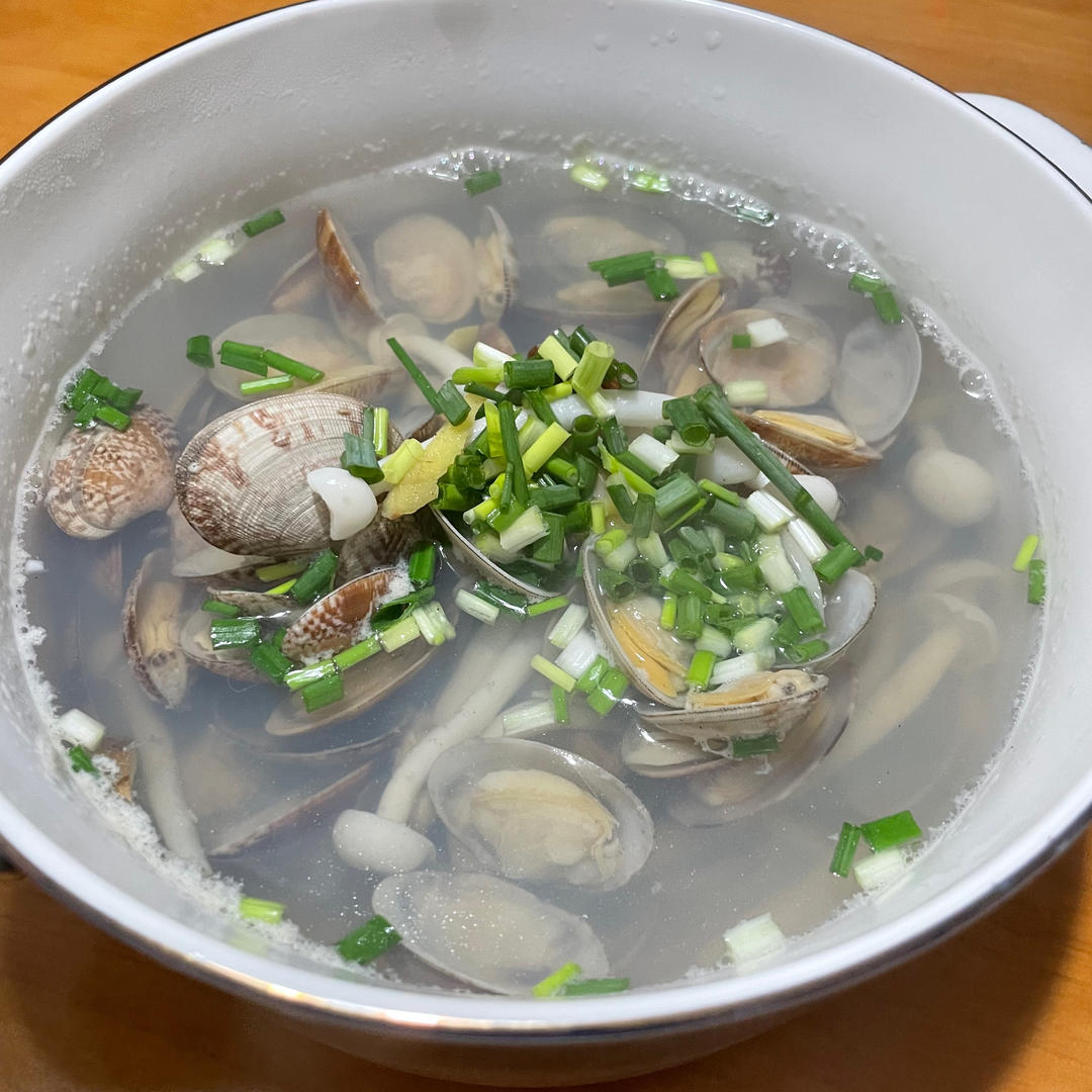 鲜味蛤蜊汤